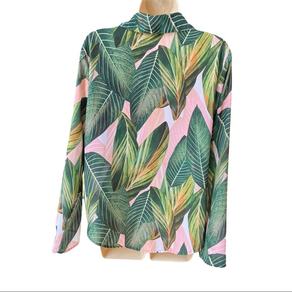 Show Me Your Mumu Tropical Leaf Button Up Blouse - Picture 3 of 4